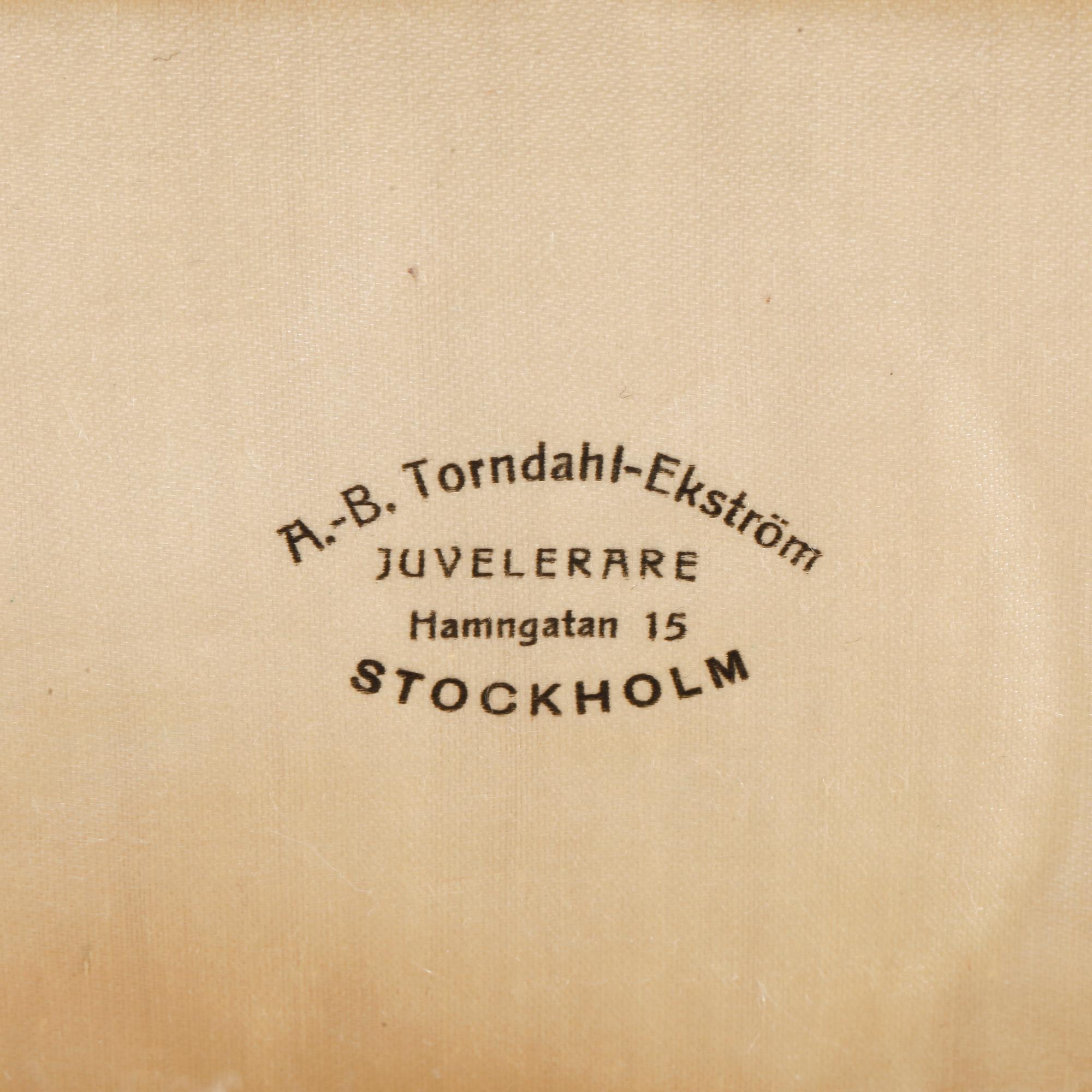 FANNY FALKNER, miniatyrmålningar, 3 st, signerade. Förgyllda silverramar, Stockholm 1927.