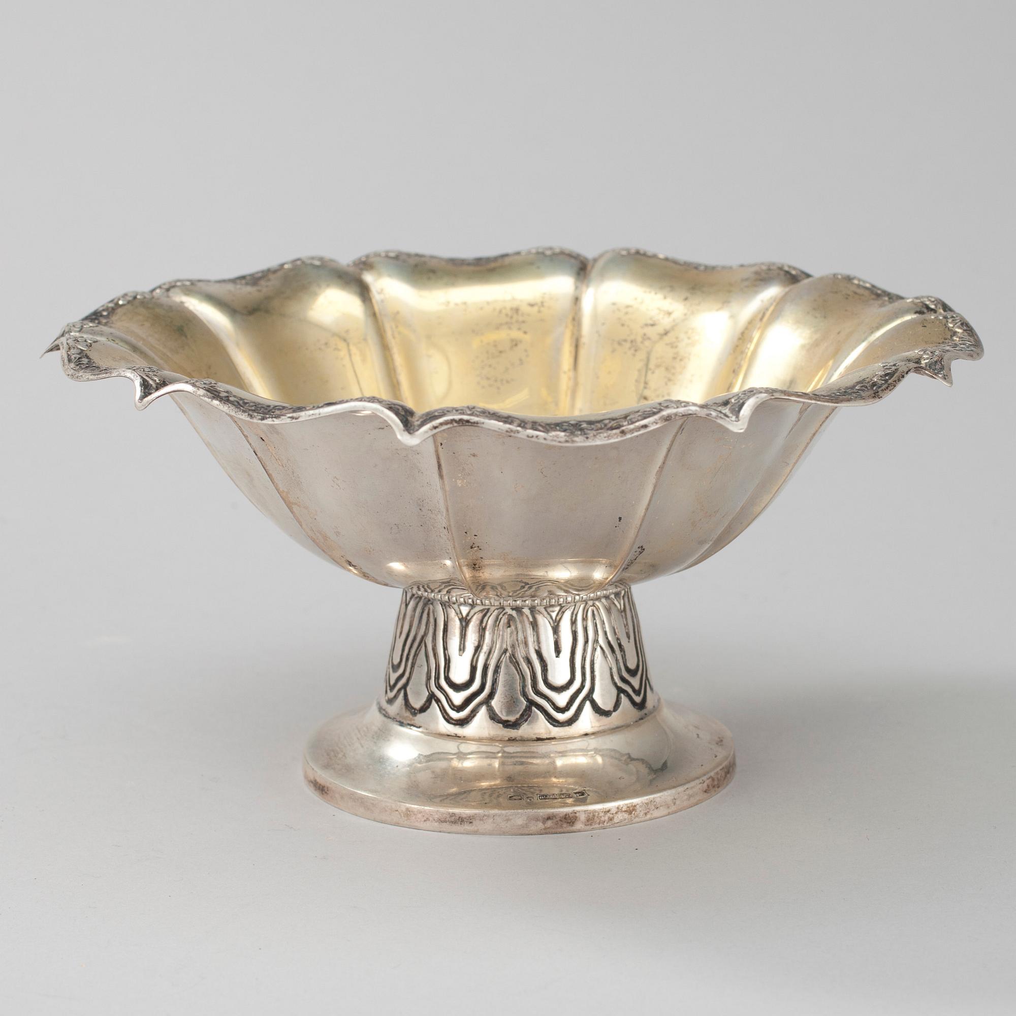 SKÅL, silver, Auran Kultaseppä, Åbo 1938. Vikt ca 184 g.