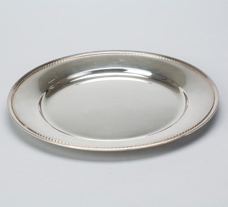 BRICKA, GAB Stockholm 1946, silver, vikt 760 g.