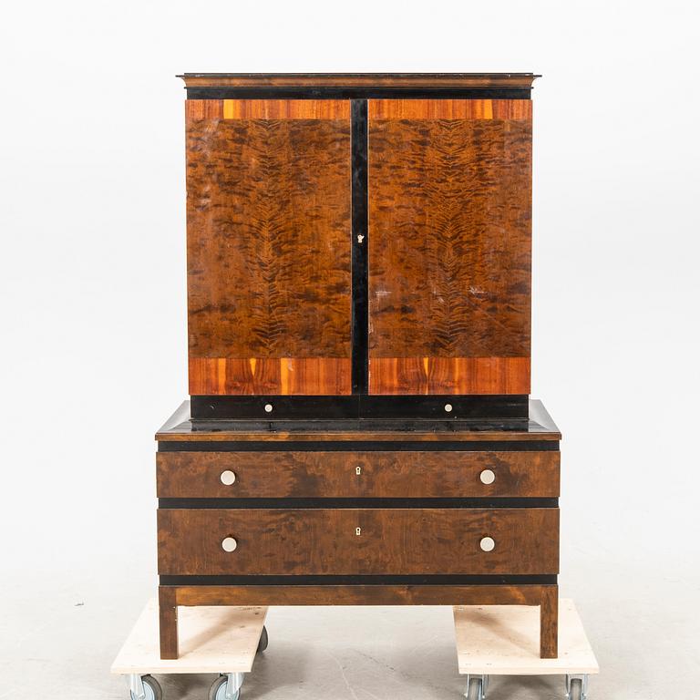 Cabinet Art Deco 1930s/40s.