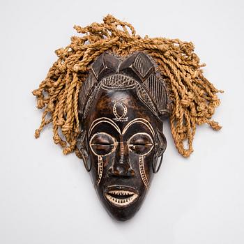 MASK, Afrika, 1900-talets slut.
