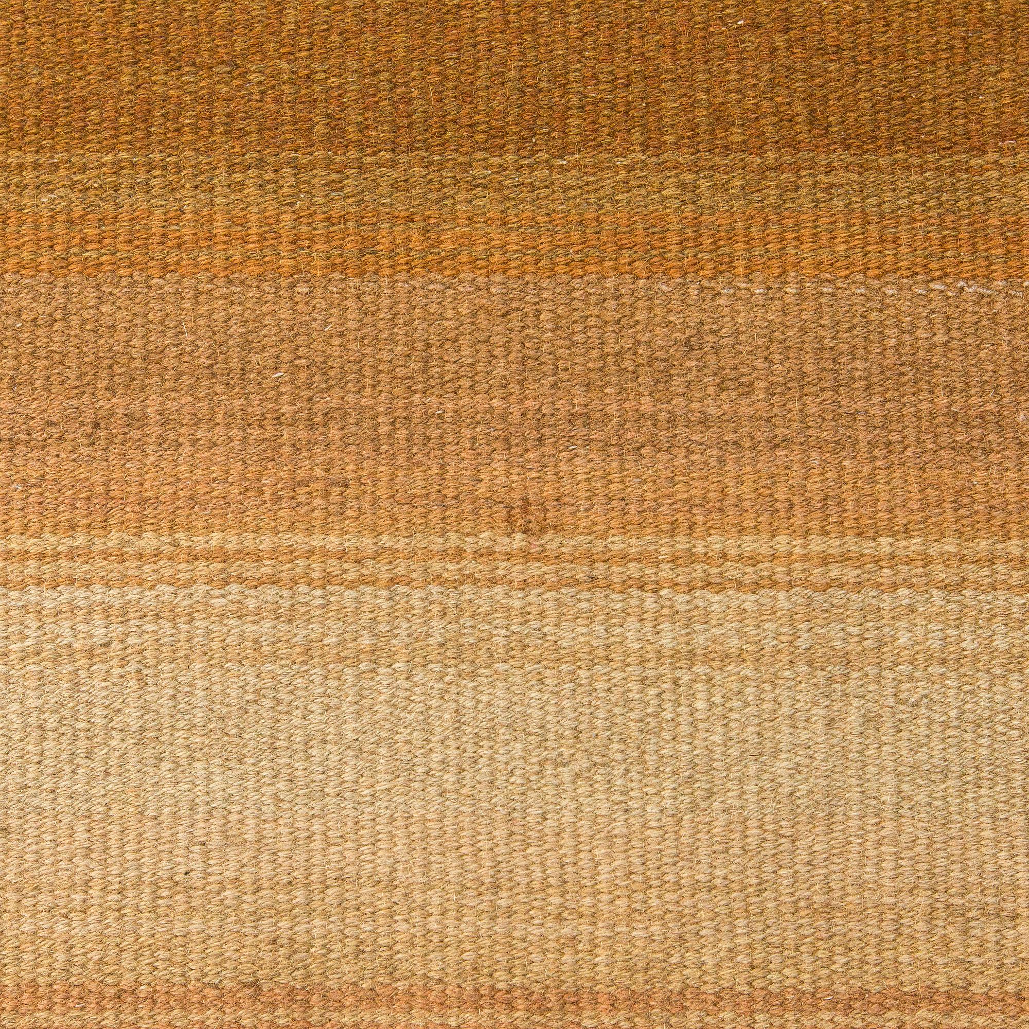 Karvalankamatto 1930-luku, noin 196 x 300cm.