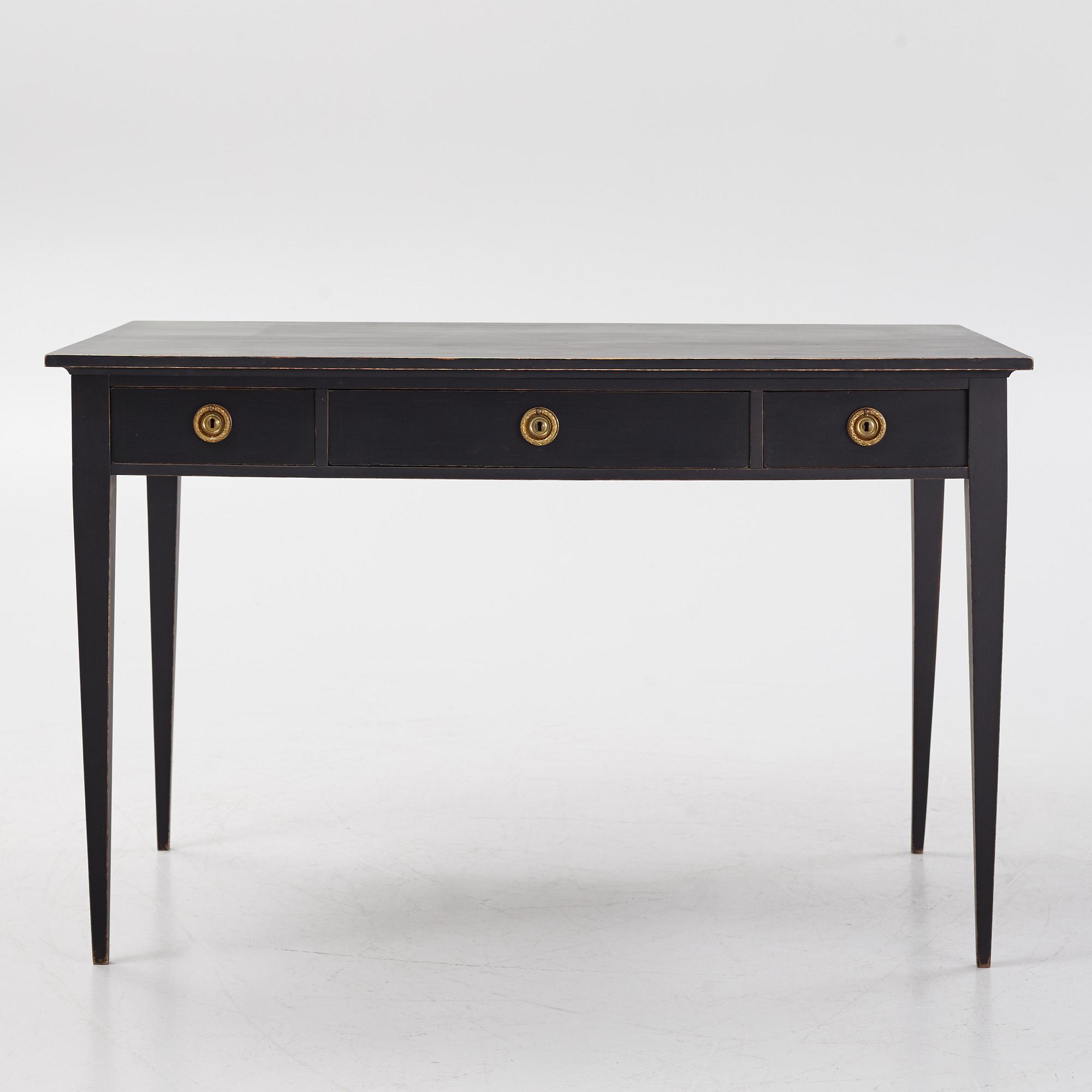 Skrivbord, gustaviansk stil, 1900-talets första hälft.