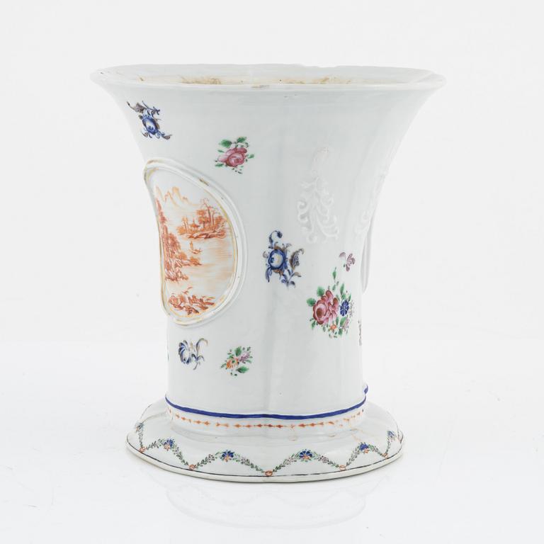 A famille rose tulip vase, Qing dynasty, 18th Century.