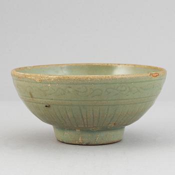 Two bowls, Ming dynasty (1368-1644).