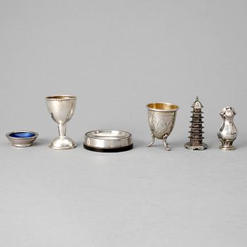 PARTI SILVER, 6 delar, 1900-tal, Tot vikt: 159 gram inklusive plastbotten och emalj.