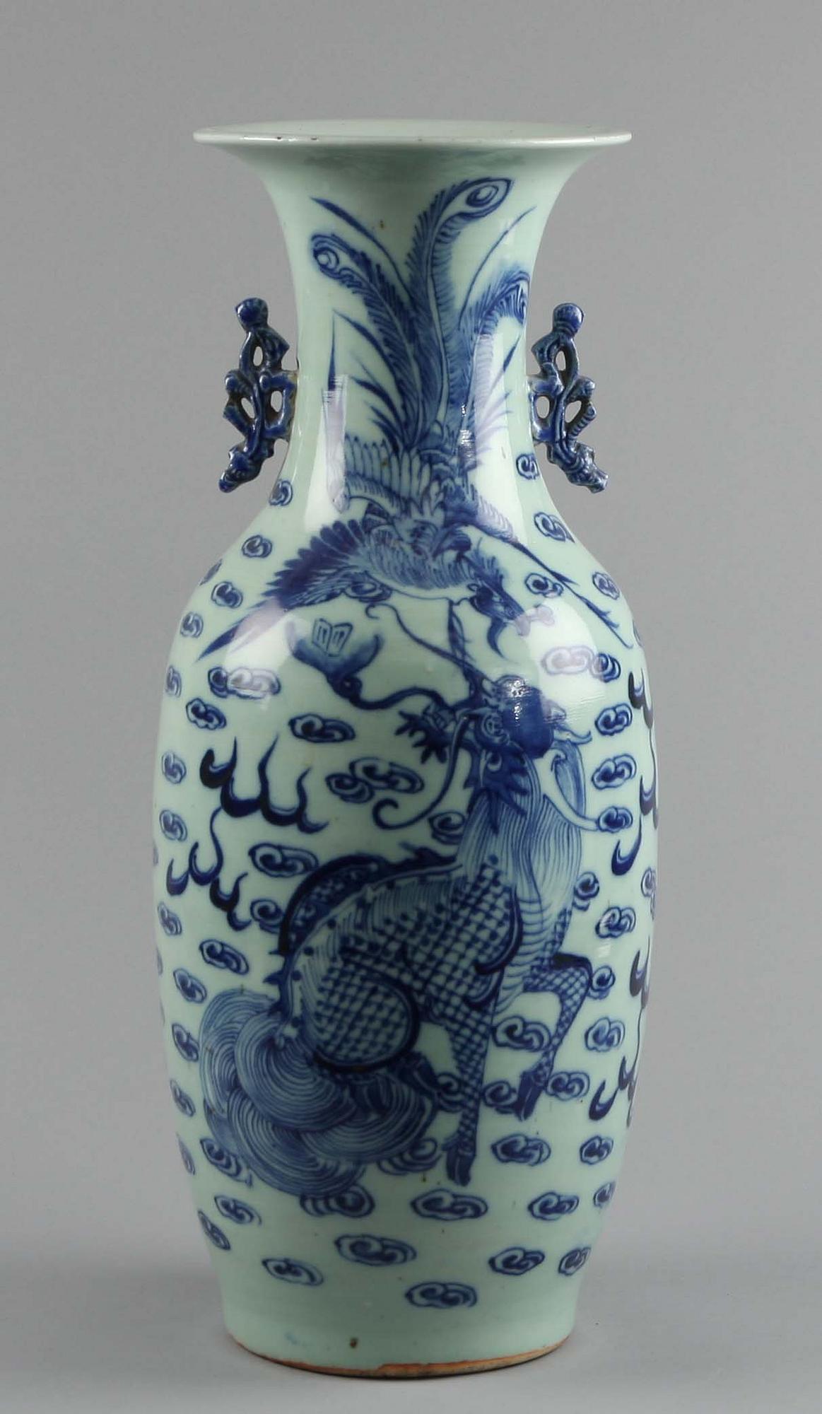 GOLVVAS, porslin. Kina, 1800-tal.