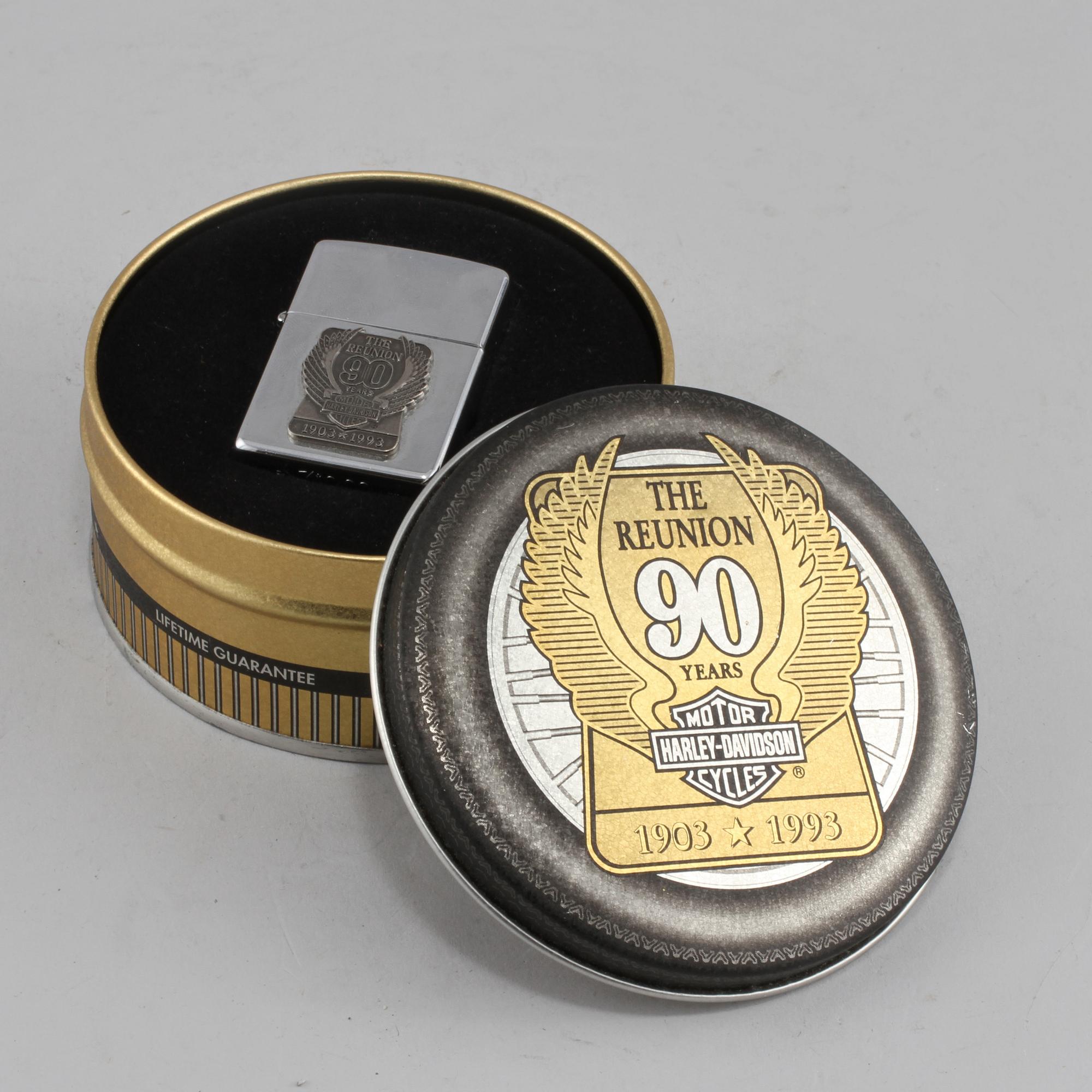 TÄNDARE, "Harley Davison The Reunion 90 years 1903 - 1993" Zippo.