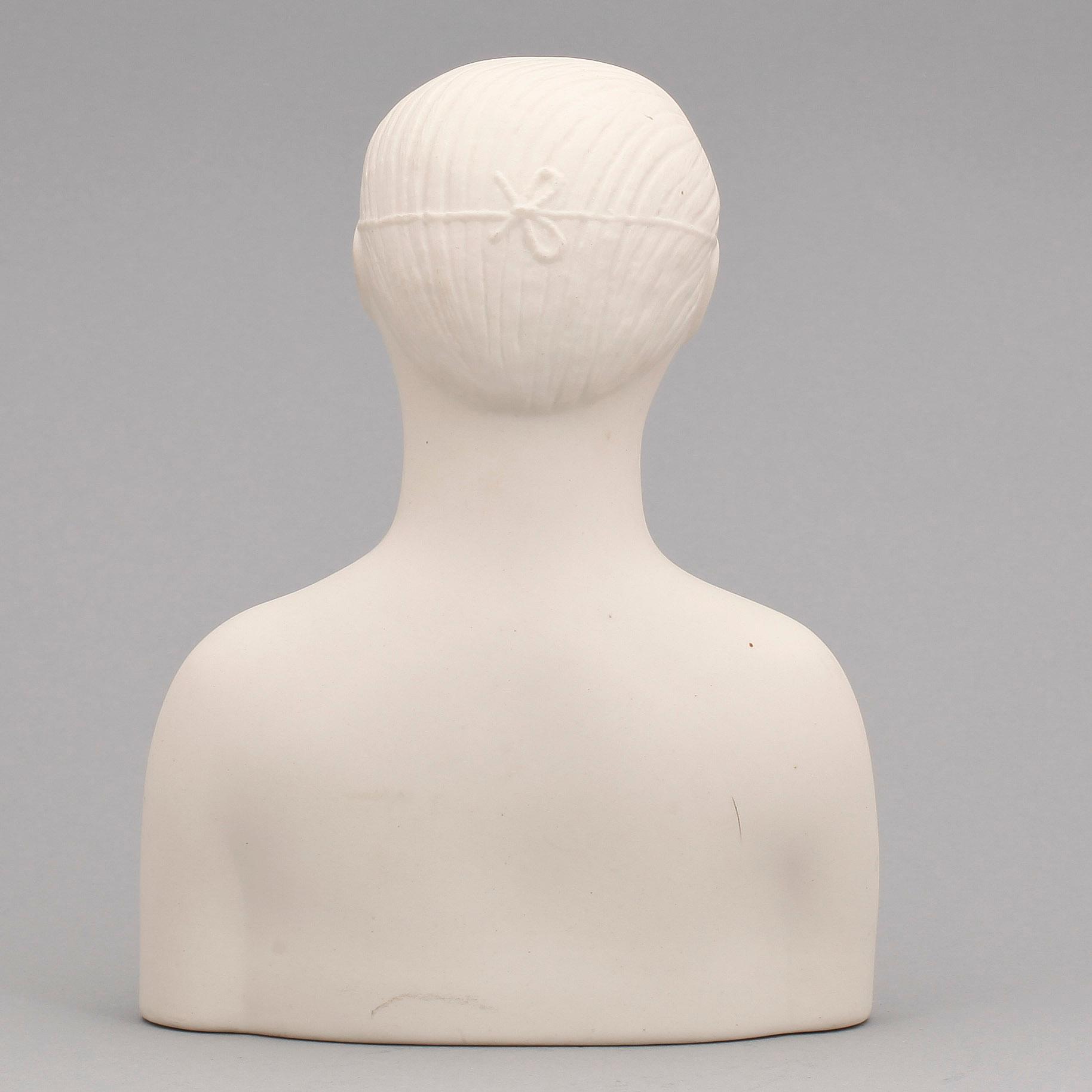 STIG LINDBERG, figurin, parian, "Mannen med masken", ur serien Figurin, Gustavsberg.