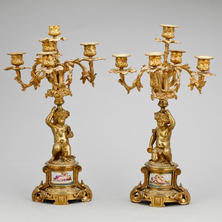 BORDSGARNITYR, 3 delar. Louis XVI-stil, 1800-talets slut.