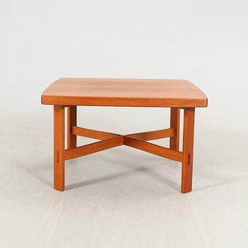 An Alberts 1960/70s teak coffee table.