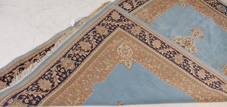 MATTA. Orientalisk. Ca 292 x 182.