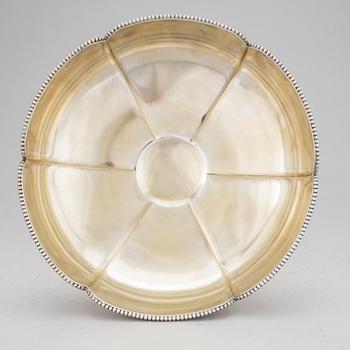 SKÅL, silver med glasinsats, CG Hallberg, Stockholm, 1917. Vikt 641 g (exkl. glasinsats).