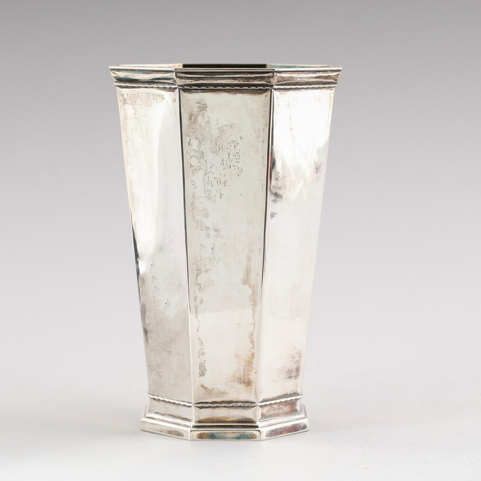 VAS, silver, GAB, Stockholm 1943. Vikt ca 746 gram.