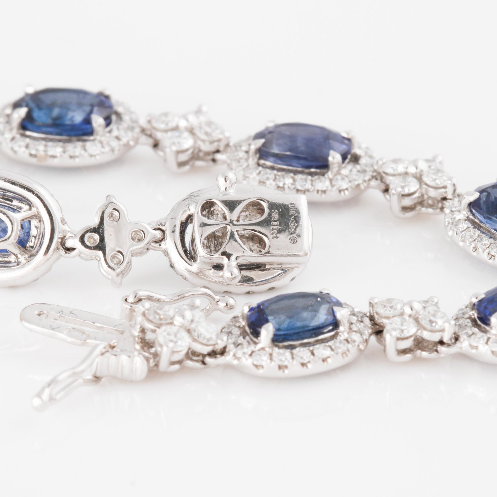 ARMBAND, med fasettslipade blå safirer ca 9.10 ct och briljantslipade diamanter ca ca 2.30 ct.