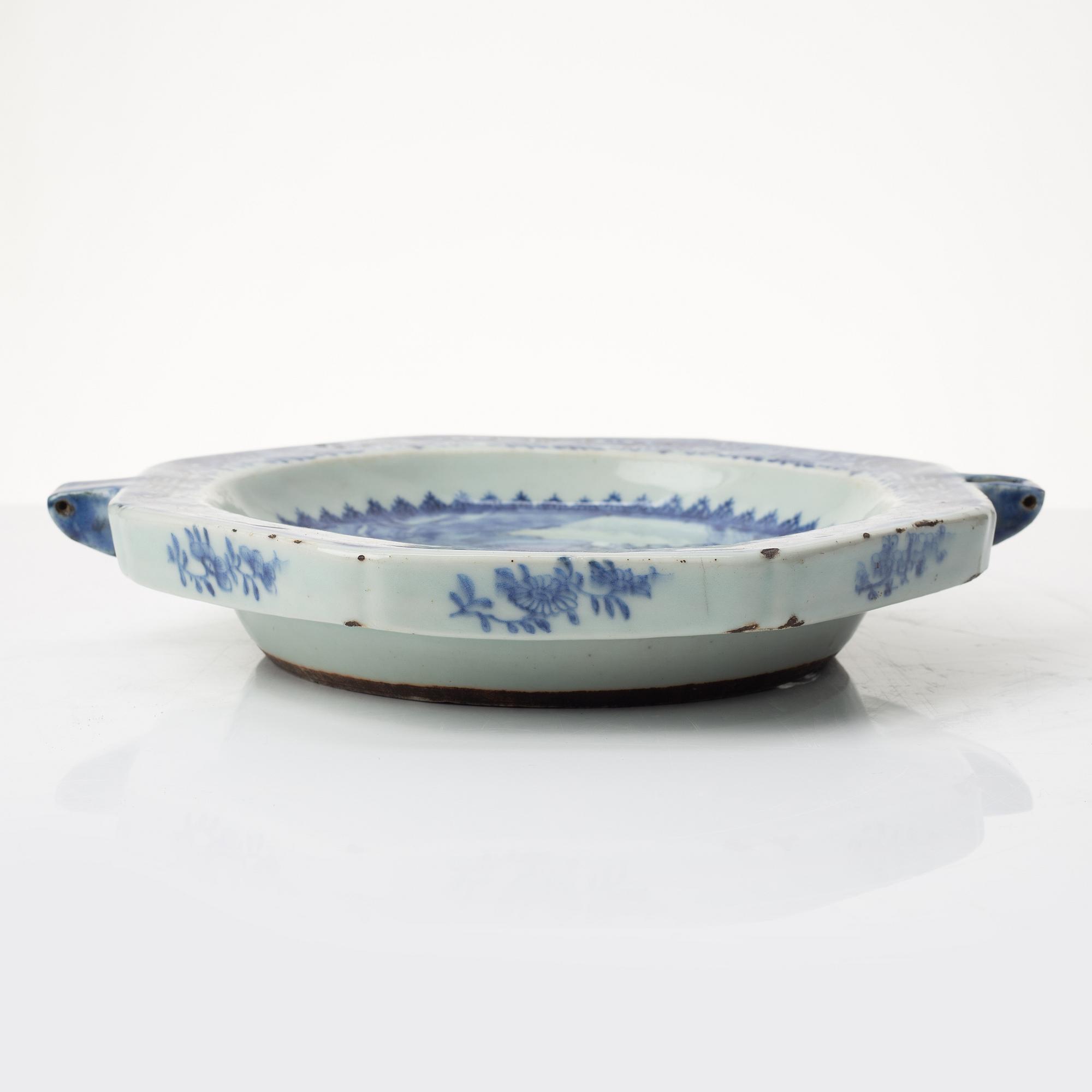 A blue and white hot water dish, Qing dynasty, Qianlong (1736-95).