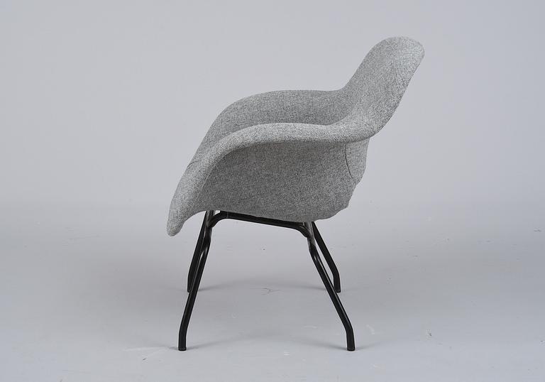 Ilmari Tapiovaara, AN ARMCHAIR.