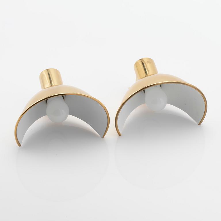 Josef Frank, wall lamps, a pair, model "32389", Svenskt Tenn, 21st century.