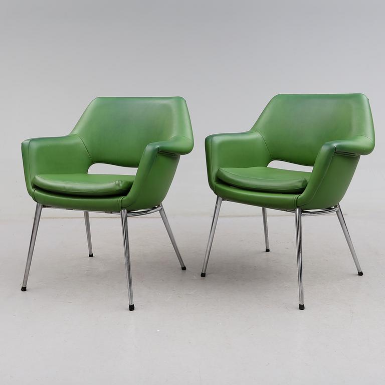 FÅTÖLJER, 1 par, 1900-talets andra hälft.