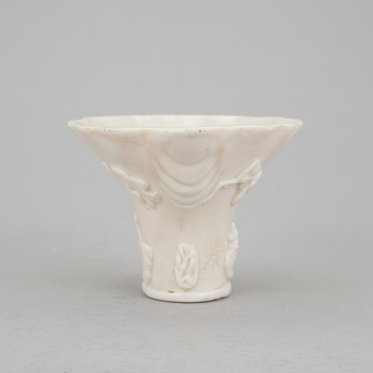 VINOFFERBÄGARE, blanc de chine, Kina, 1700-tal.