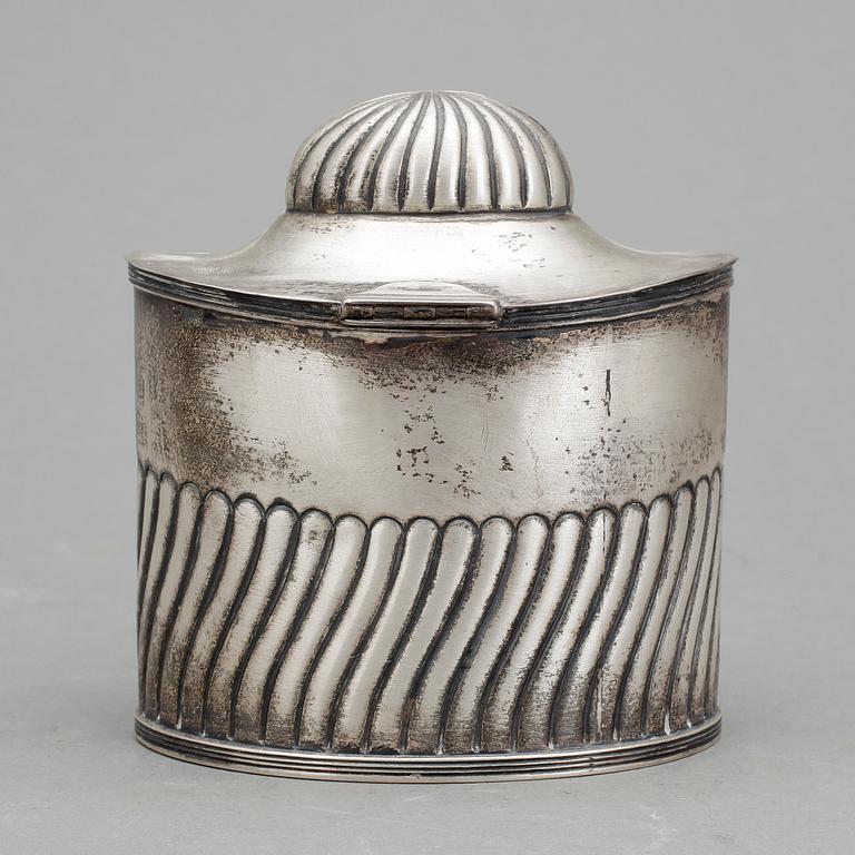 TEDOSA, sk "Tea Caddy" silver, George Unite, Birmingham 1891. Ca 173 g.