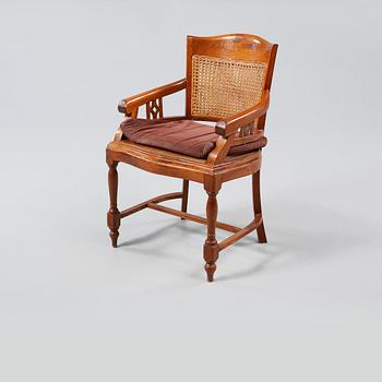 KARMSTOL, sent 1800-tal.