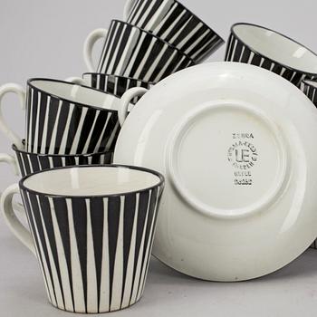KAFFEKOPPAR med FAT, 14 st, flintgods, "Zebra", Eugen Trost, Upsala-Ekeby Gefle, omkring 1900-talets mitt.