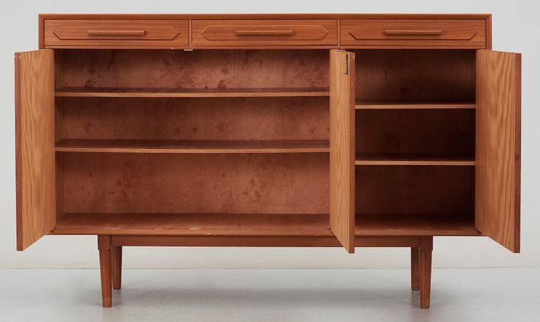 SIDEBORD, AB Möbelfabriken Örnen, Rydaholm 1950/60-tal.