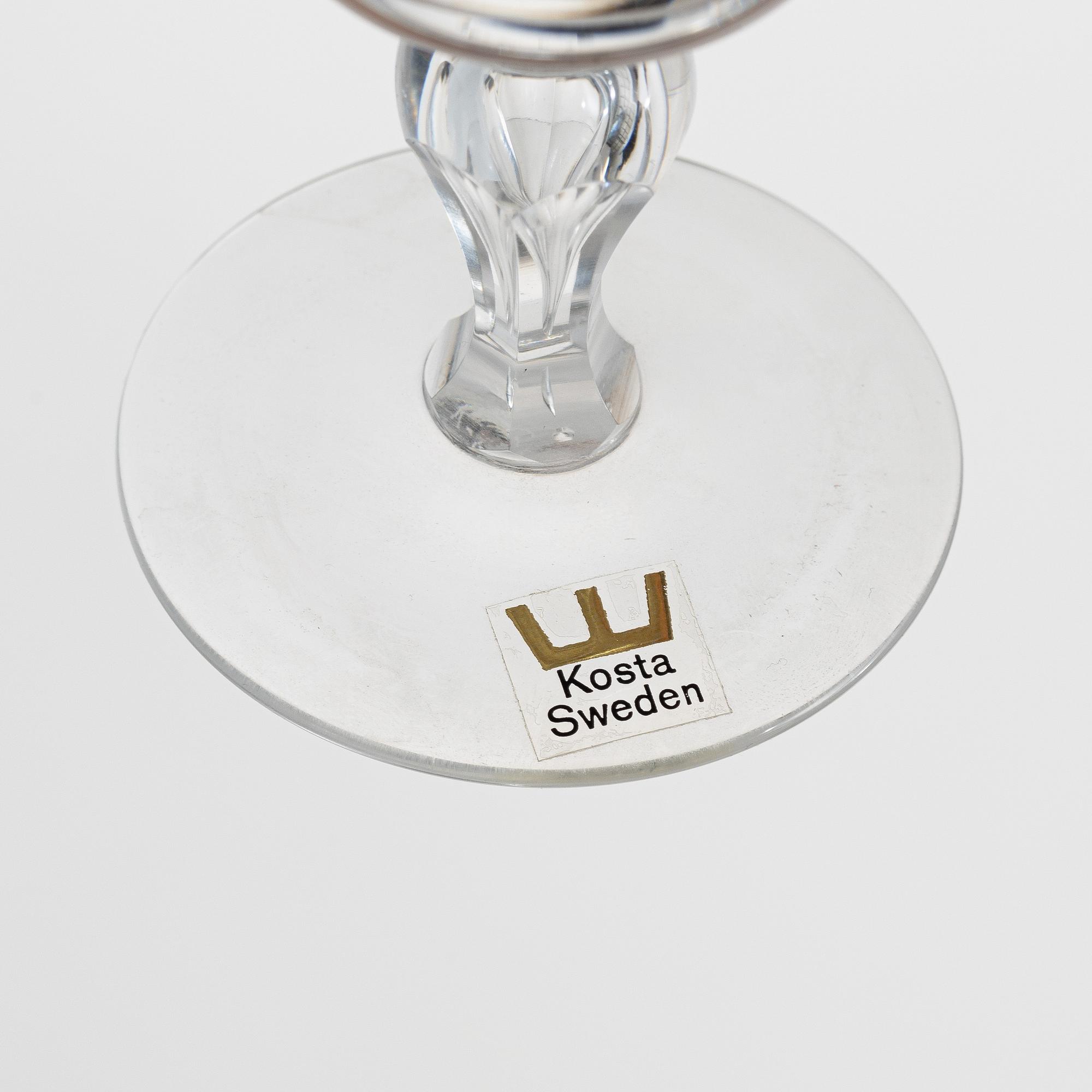 Vicke Lindstrand, nine 'Dalecarlia' sherry glasses, Kosta Boda.