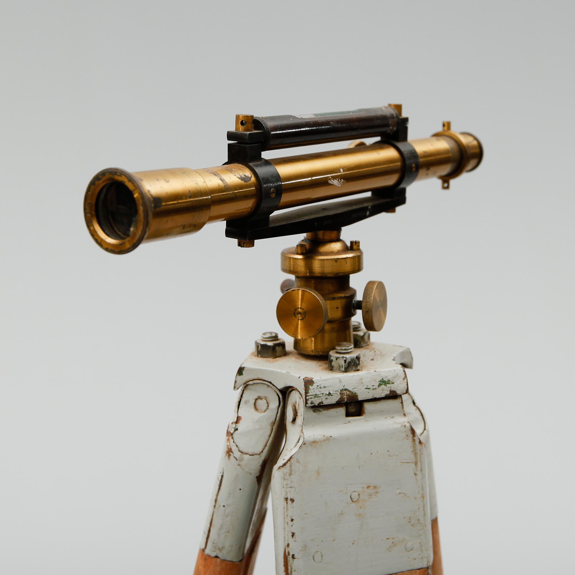 AVVÄGNINGSINSTRUMENT, Fr J Berg, Stockholm, nr 1997, sekelskiftet 1900.