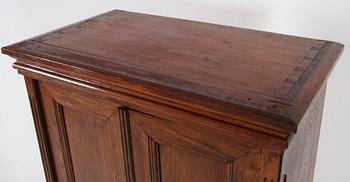 MYNTSKÅP/ARKIVSKÅP.