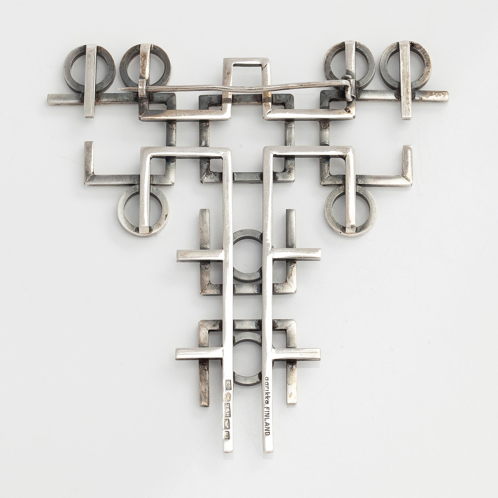 Pekka Sarvanto, brosch, silver. Aarikka 1964.