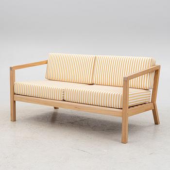 Says Who design, soffa, "Virkelyst", Skagerak, Danmark, samtida.