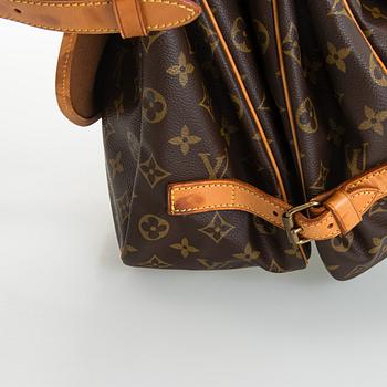 Louis Vuitton, a Monogram Canvas 'Saumur 35' bag.