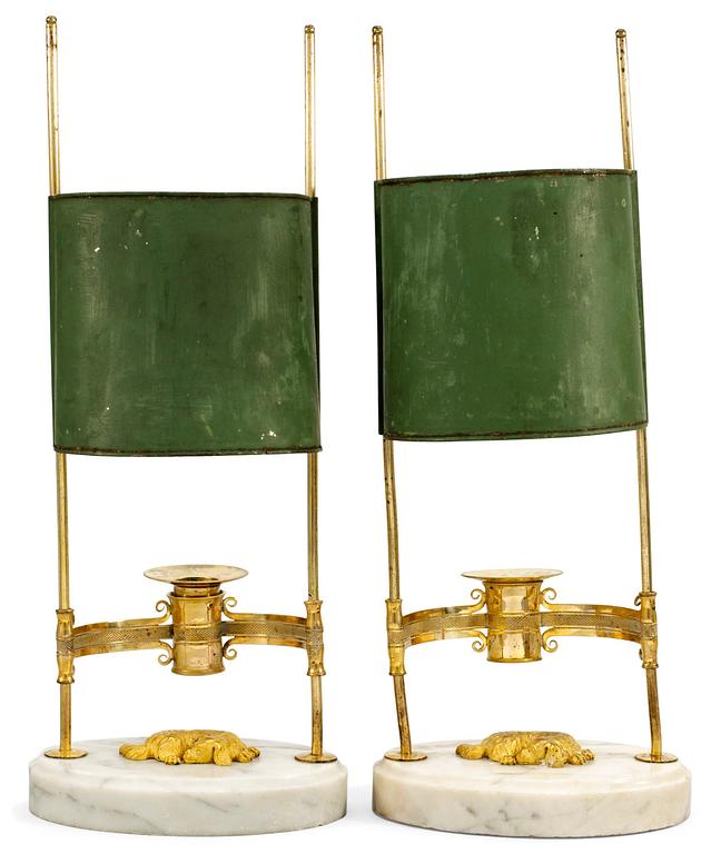 A late Gustavian one-light table lamp.