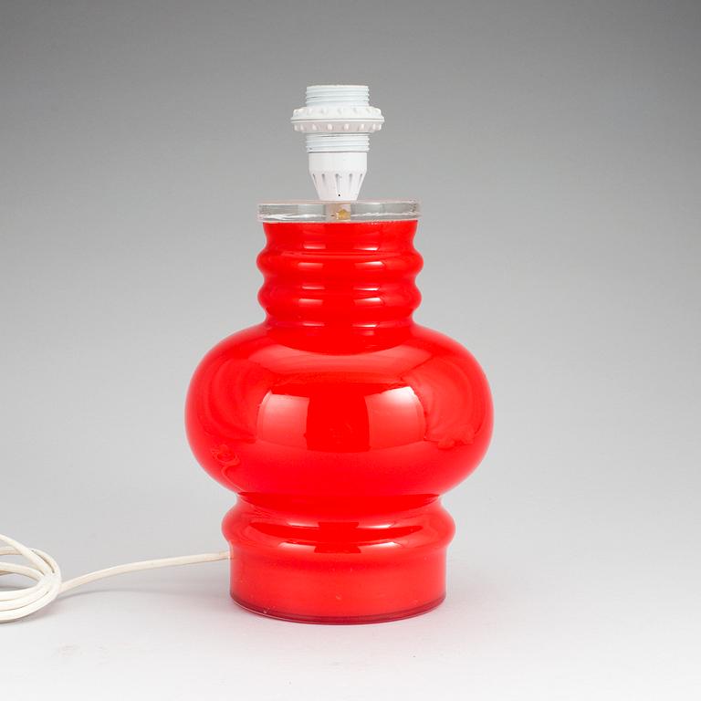 A red glass table lamp, 1960/70's.