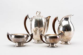 KAFFESERVIS, 4 delar,  Nordisk Silverkonst, Helsingborg, sterlingsilver,  1947-48. Total vikt 1400 gram.