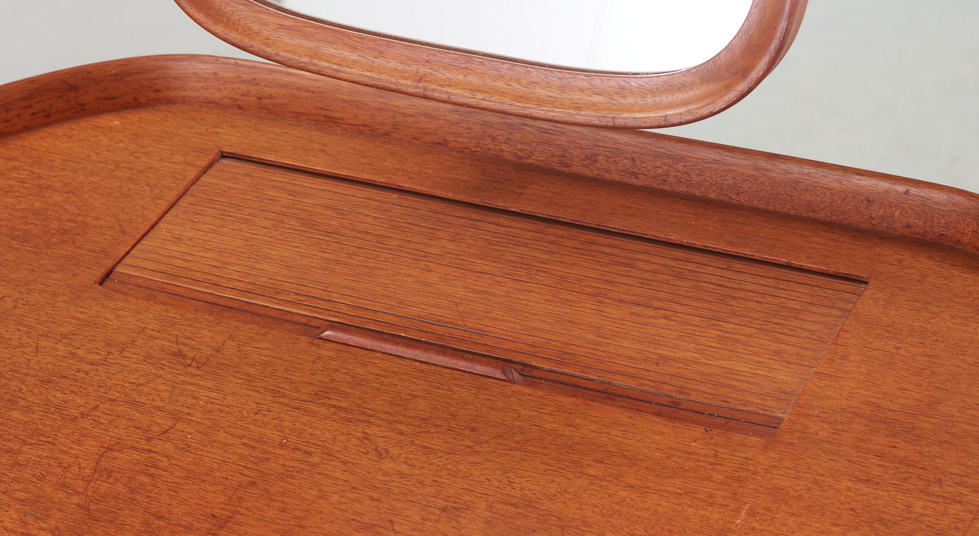 TOALETTBORD, "Birgitta", Carl Malmsten, Bodafors, 1900-talets mitt.