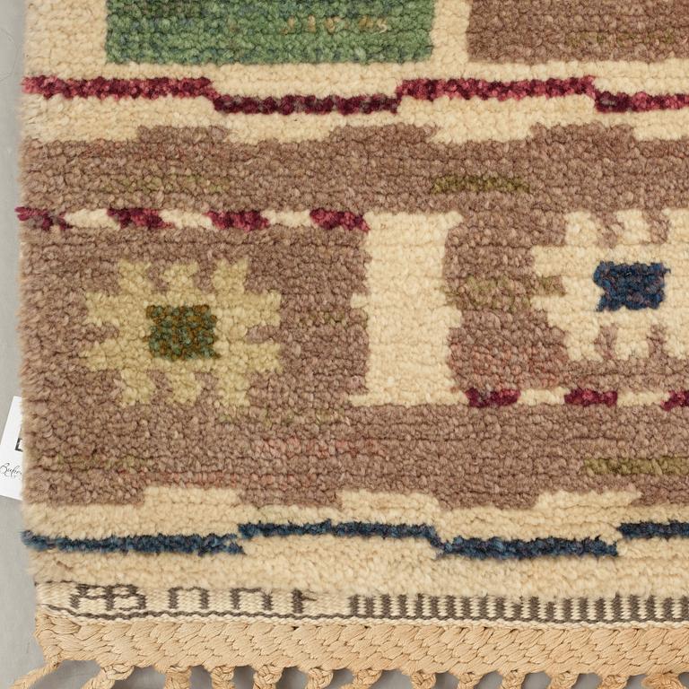 Märta Måås-Fjetterström, MATTA, "Ängarna", flossa, ca 439,5 x 295,5 cm, signerad AB MMF.