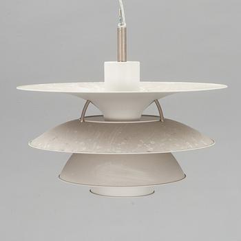 TAKLAMPA, "Charlottenborg PH 6 1/2-6", Ebbe Christensen, Sophus Frandsen och Poul Henningsen, Louis Poulsen.
