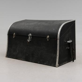 RESEKOFFERT, 1900-talets första hälft.