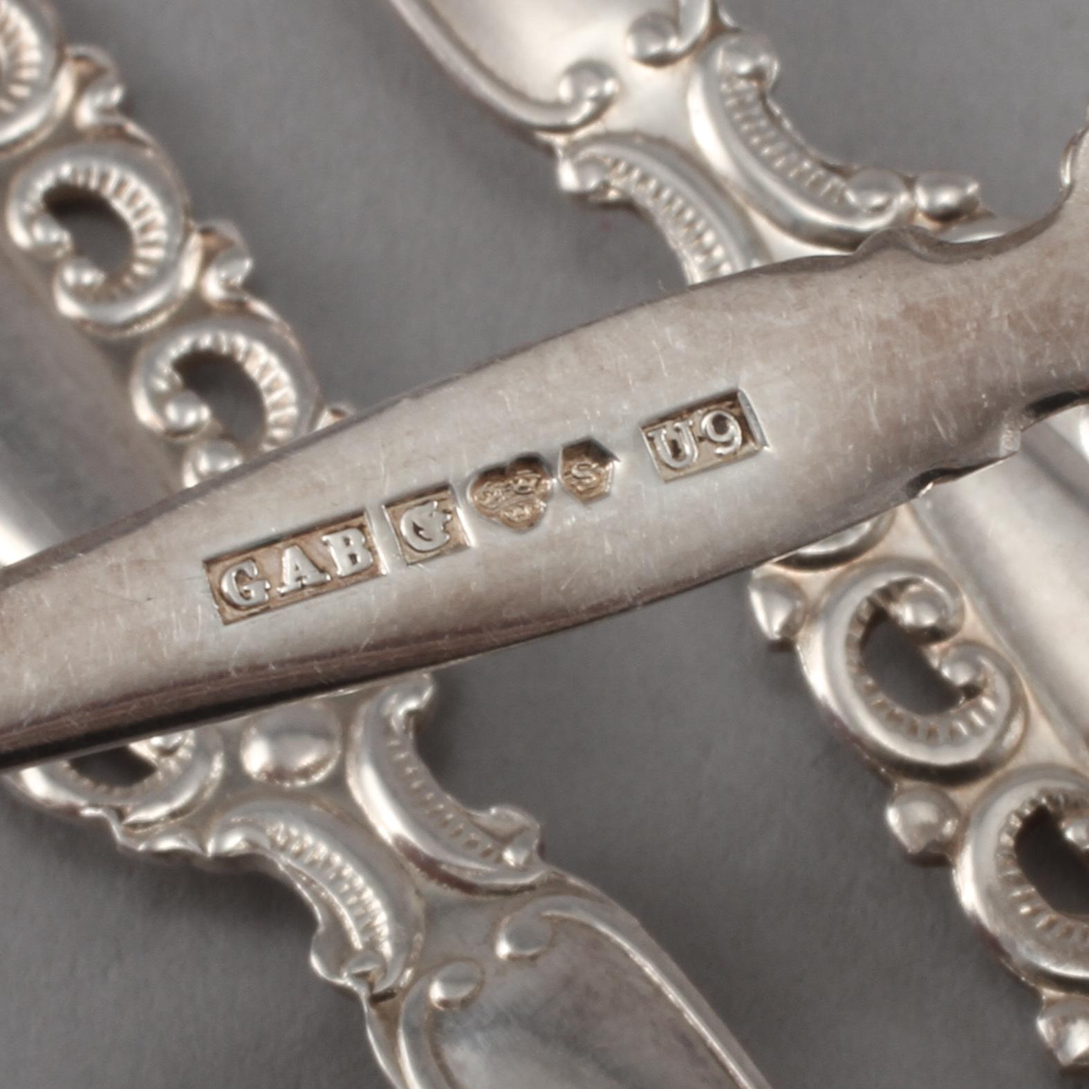 KAFFESKEDAR, 12 st, silver, GAB, Stockholm, stämplade 1967 respektive 1970. Total vikt 100 g.