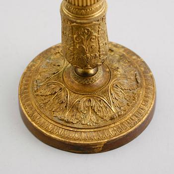 LJUSSTAKE, brännförgylld brons, empire, tidigt 1800-tal.