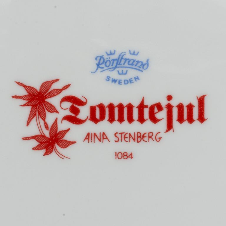 JULSERVIS, 17 delar, porslin "Tomtejul", Aina Stenberg, Rörstrand.