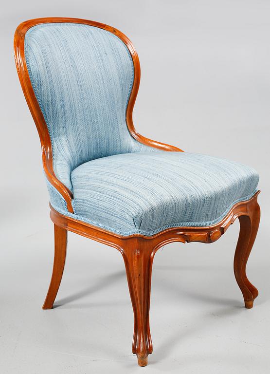 EMMAFÅTÖLJER, ett par, nyrokoko, sent 1800-tal.