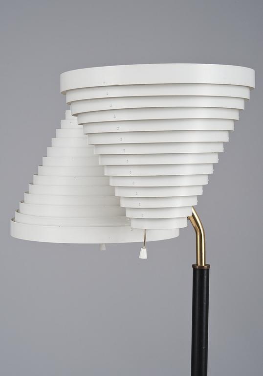 Alvar Aalto, GOLVLAMPA, A809.