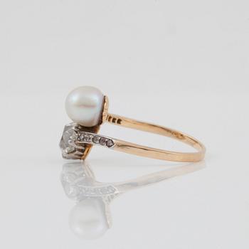 A old-cut diamond, circa 1.10 ct H-I/VS, and pearl ring.