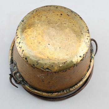 GRYTA, mässing, 1700-tal.
