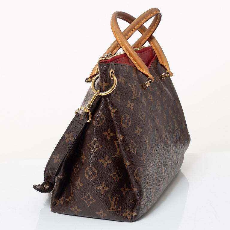 Louis Vuitton, väska "Pallas BB", 2014.