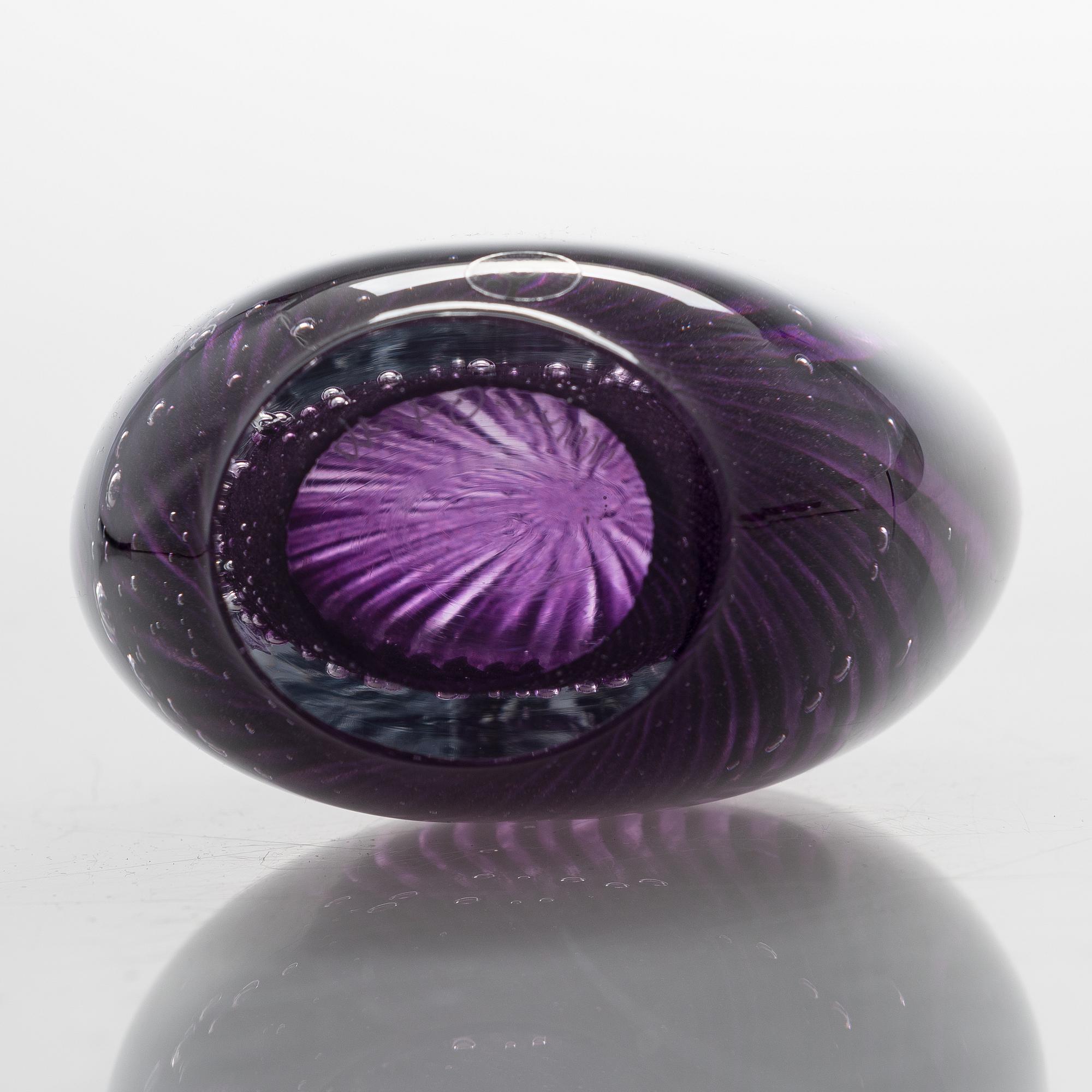 Joonas Laakso, a glass sculpture signed J. Laakso OXIIII.